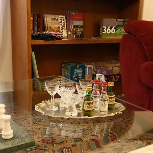 Houspitality Caesar Oda ve Kahvaltı Roma